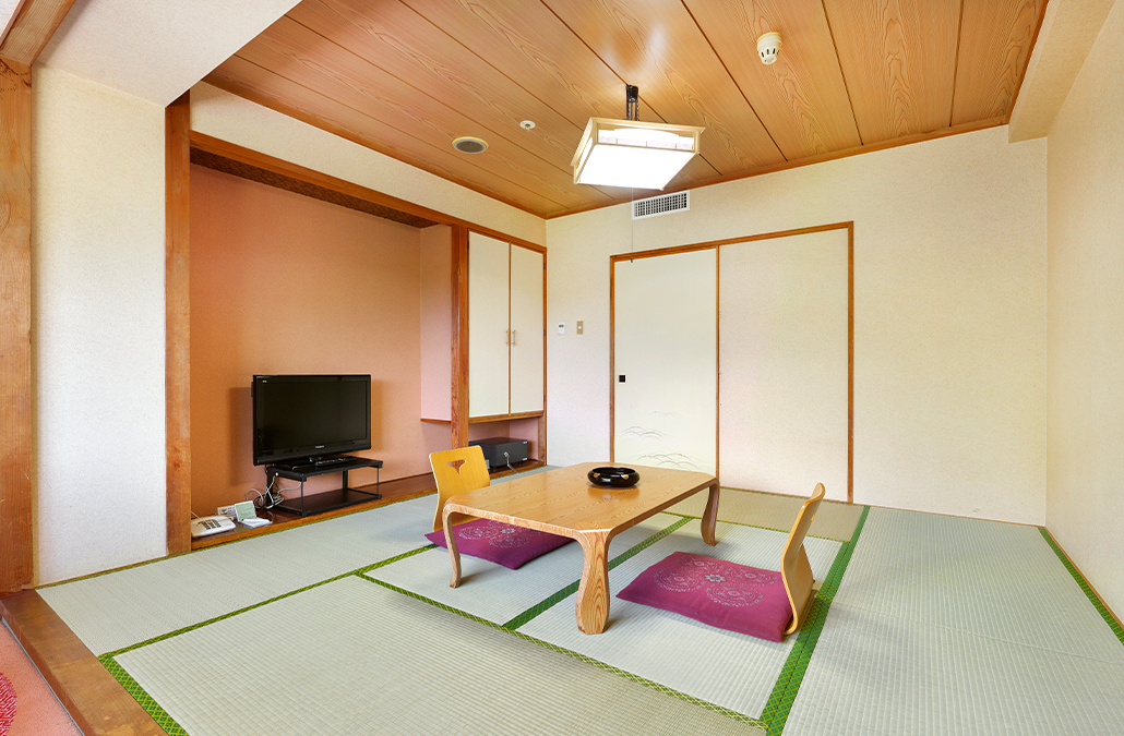 Main building, Japanese-style room, 8 tatami mats