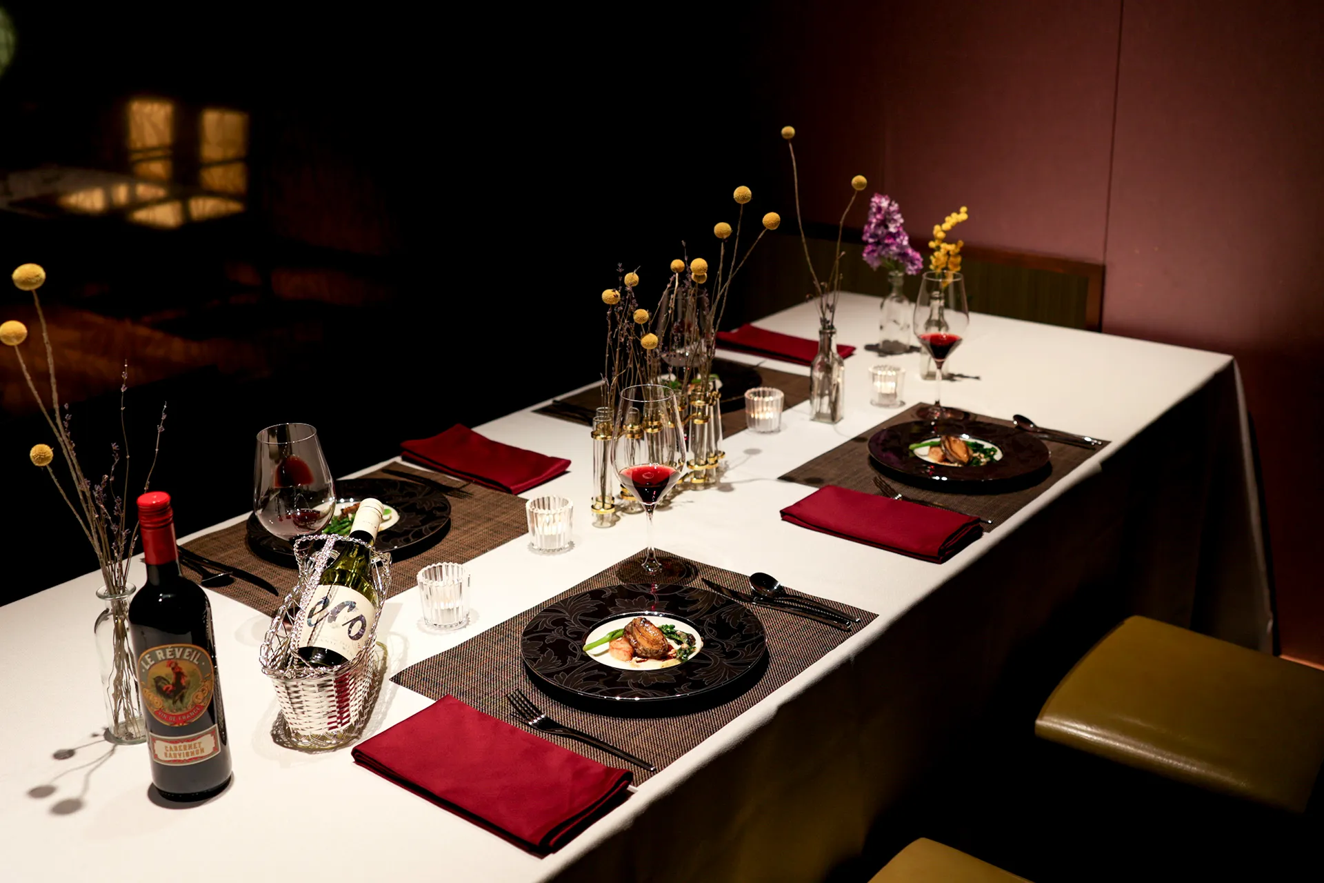 French table atmosphere