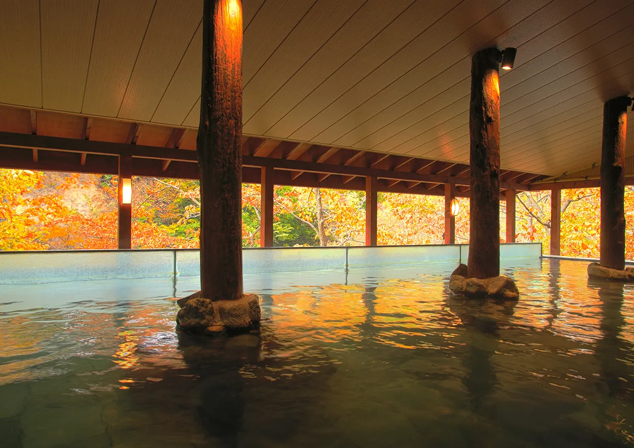 定山渓ビューホテル本館地下1・2F 湯酔郷／露天風呂